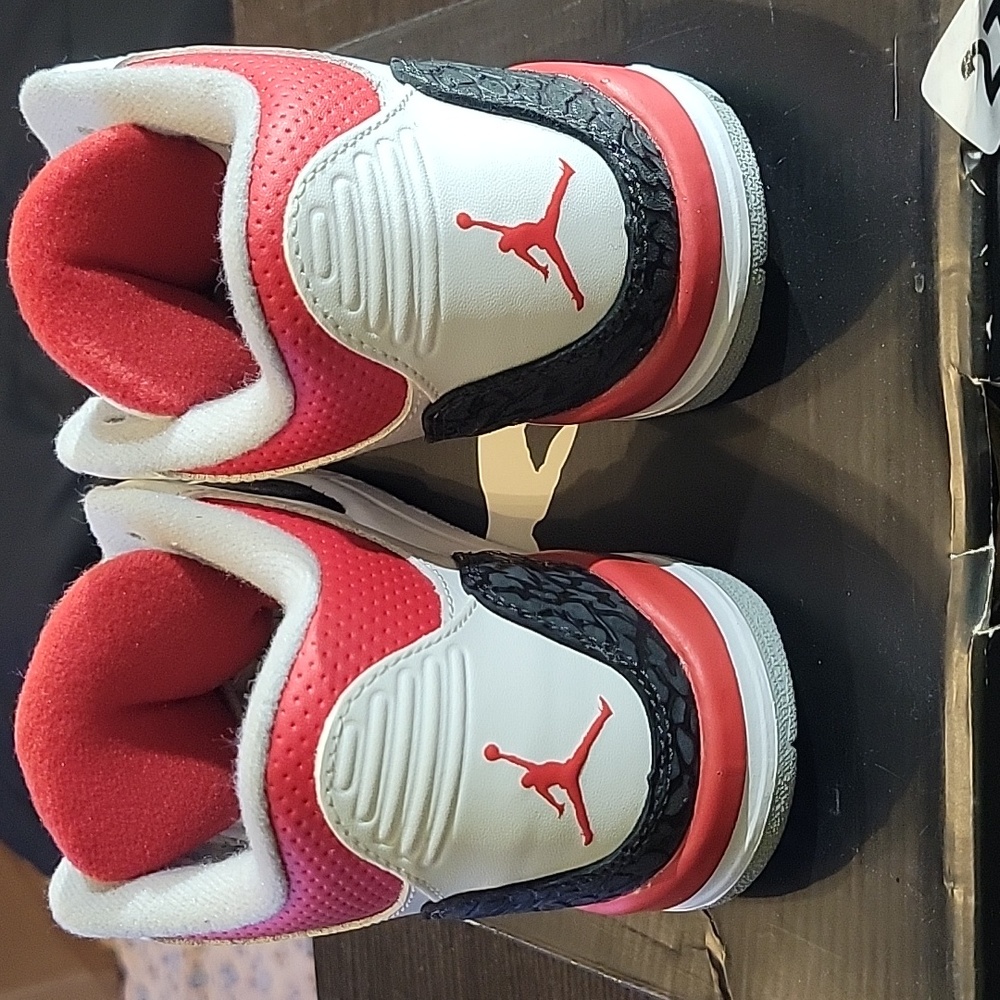 Jordan 3 Retro Rare "Fire Red" (2013) (PS) Boys 3Y Girls 4.5 Brand New W/Box - Picture 5 of 11